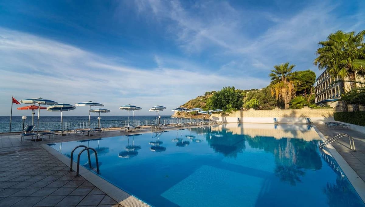 Valentour Villaggio Baia d'Ercole (Kalabrija, Italija)