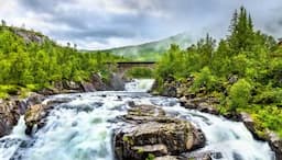 Norvegija. Voringsfoso krioklys
