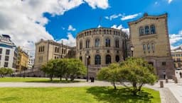 Norvegija. Oslo Parlamento rūmai
